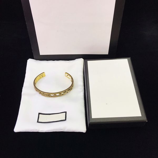 

Chic double letter charm bracelet gift box embosed Stamp bracelet for women's 18k gold party anniversary 06