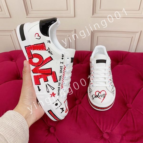 

2023 new luxury man shoes fashion genuine leather woman sneakers glimmer lace up flat sneaker platform designer shoe walking quality, Black