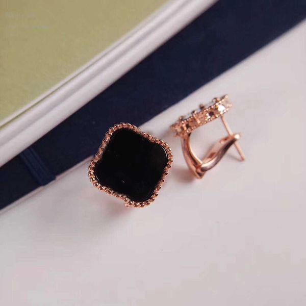 

designer bracelets luxury stud earrings designer love earring cleef jewelry gift party clover screw wedding van couple fashion carti very go, Golden;silver