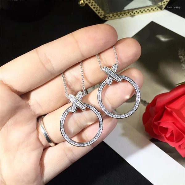 

fashion designer chaumet chains exquisite luxury jewelry women's pendant necklace x shape round sparkling zircon party clavicle chain, Silver