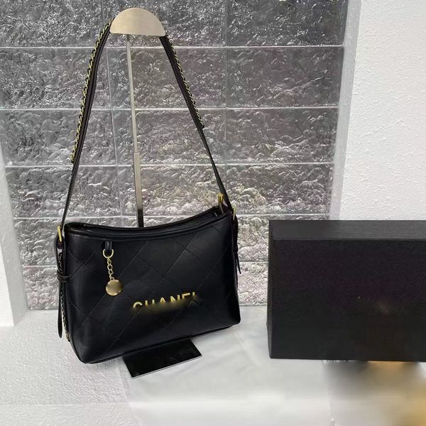 

chanei tote bag designer shoulder bag handbags for women crossbody bag pendant decoration and metal leather chain combination totebags 27x20