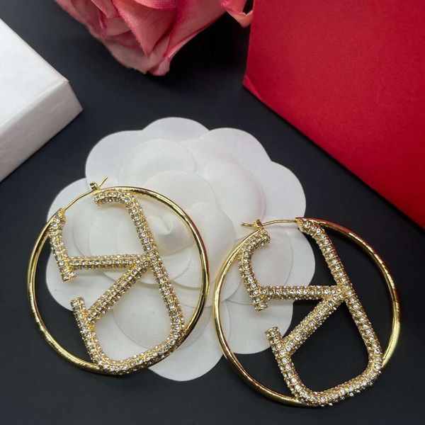 

Classic Designer Earrings Jewelry Letter V Valentinolies jewelry High version earrings high-end design fashionable V earrings with simple style and high quality