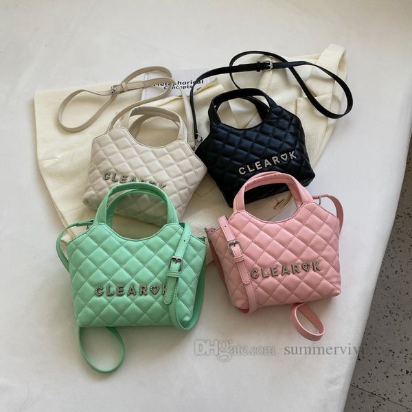 

big girls handbags old kids diamond lattice quilted single shoulder bags 2023 teenagers children letter applique crossbody square bag z1364, Black