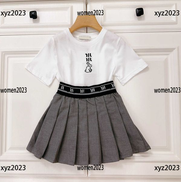 

2023 kids designer clothes summer sets baby clothes size 110-160 cm 2pcs short sleeved and pleated skirt, White