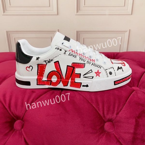 

brand mens fashion designer shoes runner trainers suede leather low-cut shoes black white slip-on casual shoes2023