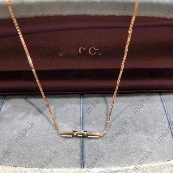 

classical women luxury designer necklace choker pendant chain 18k gold plated stainless steel letter necklaces wedding jewelry accessories m, Silver