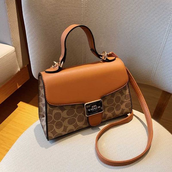 

2023 new women's bag hourglass handheld flap snake pattern fashion classic versatile one shoulder crossbody small square