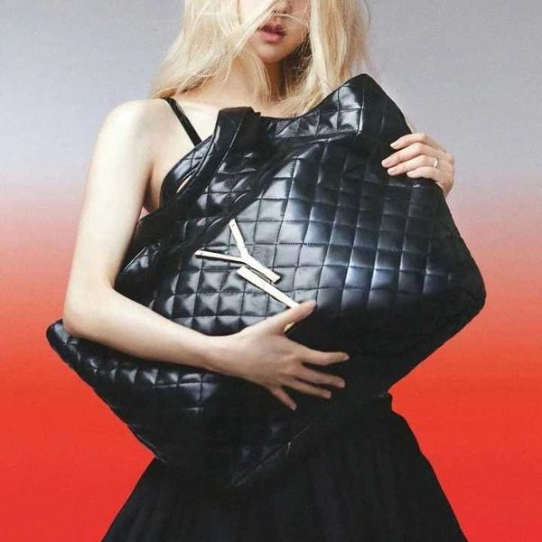 

icare maxi shopping bags in quilted large capacity tote shopping shoulder tote bag diamond surface new with chain coin wallet summer