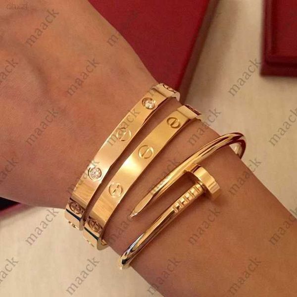 

pendant necklaces luxury designer 316l stainless steel 18k gold plated screwdriver screw love brand bangle bracelet for women and men m23040, Silver