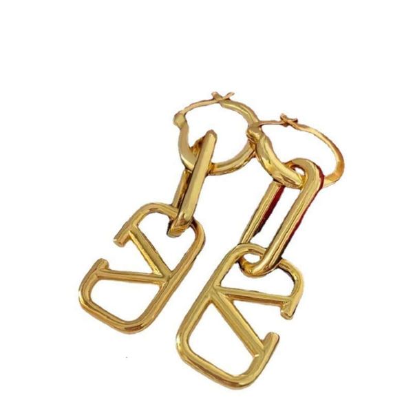 

Classic Designer Earrings Jewelry Letter V Valentinolies jewelry Female V-Letter Long Earring Made of Brass Material Small Design Silver Needle Earstuds Earrings