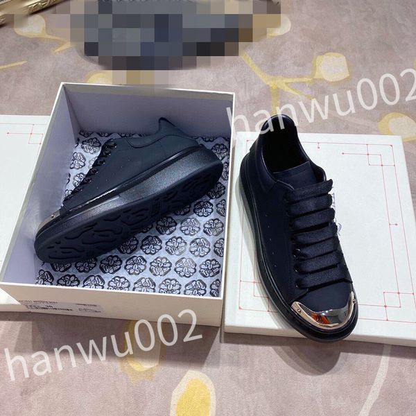 

2023 luxury men designer running shoes woman fashion black white panda leather platform shoe outdoor sports trainers breathable designer sne