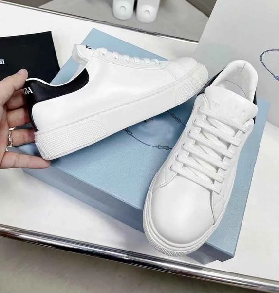 

perfect brands white black leather sneakers shoes rubber outsole men low-soft calfskin sports rubber trainers