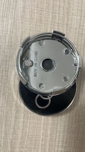 

100 pcs 60mm black wheel center hub caps emblem car badge logo for audi a3 a4 a5 a6 a7 a8 q3 q5 q7