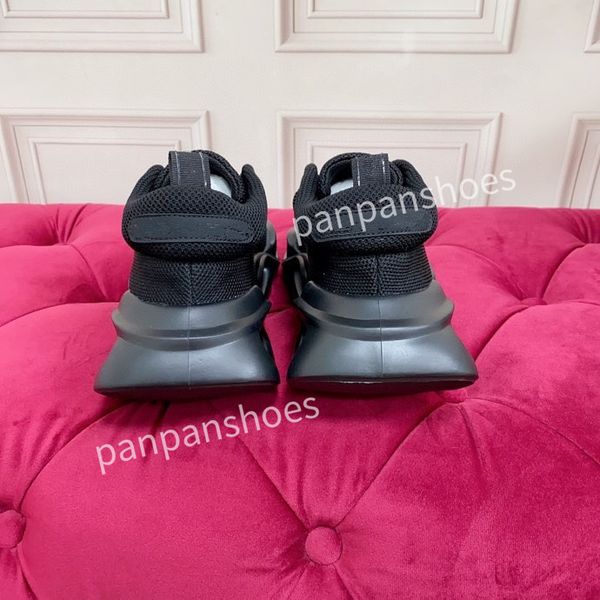 

2023new designer mens sneakers running dress shoes luxury designer breathable technology mesh stylish classic sneaker comfortable, Black