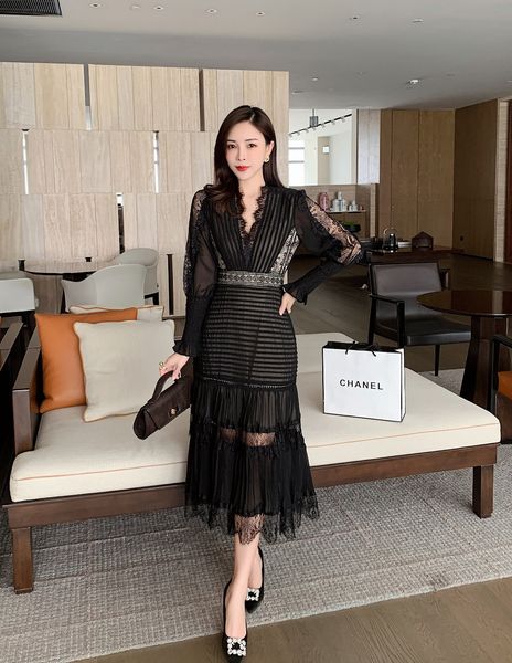 

2023 casual dresses fashion runway women pleated party dress spring v neck lantern sleeve chiffon patchwork lace bodycon slim long dress, Black;gray