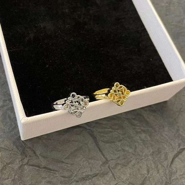 

Classic Ring designer loeve jewelry Luxury fashion jewelrys Gold Silver Geometric Hollow Spiral Rings for Women Exquisite Fashionable Ring for Advanced Ins Women
