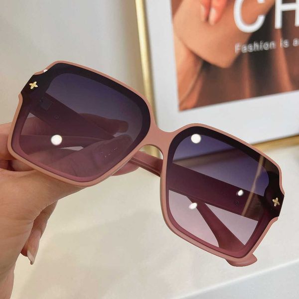 

new net red the same korean version of anti uv sunglasses women's high-grade big face and thin eyes, White;black