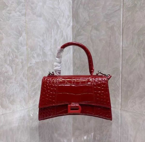 

shoulder bags hourglass bag handbag designer ladies shiny crocodile embossed chain crossbody bag fashion leather half moon appearance 2022d
