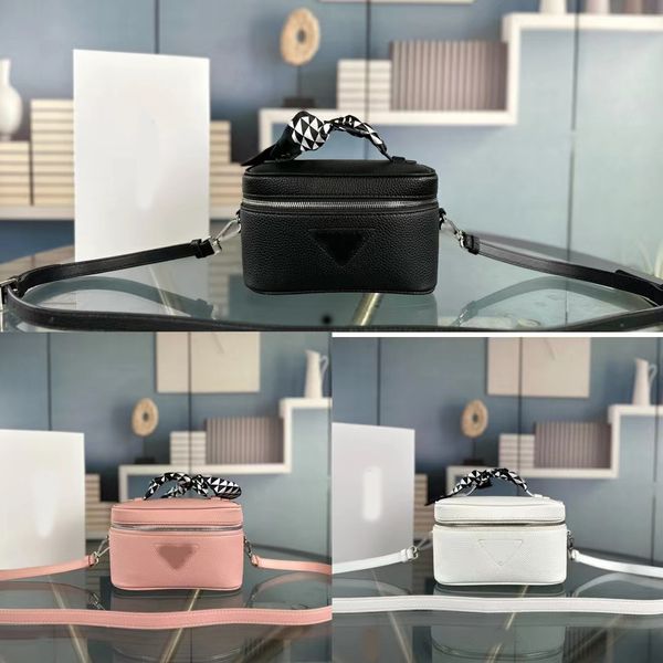 

shoulder bag designer handbag crossbody bag women's bag makeup bag men's and women's same style storage bag hand bill of ladi