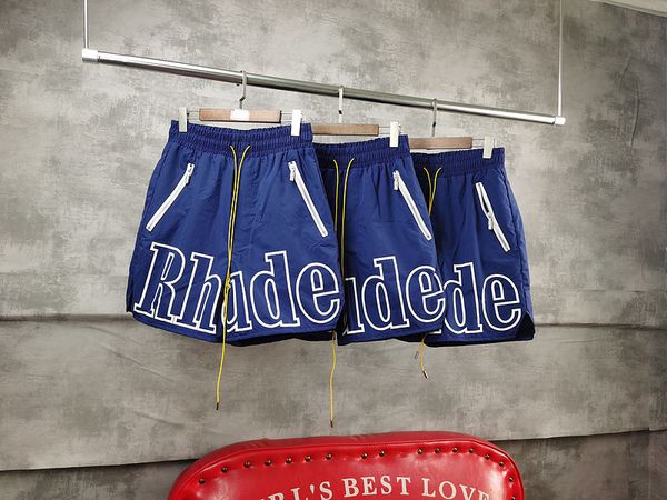 

2023 summer fashion designer shorts men rhude shorts men swim shorts breathable quick dry sports beach zip letter double pocket shorts men d, White;black