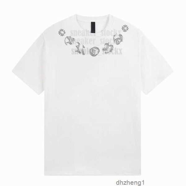 

2023 mens summer designers classic brand t-shirts ch black grey short sweater casual embossed letter horseshoe sanskrit cross pattern tees4d, White;black