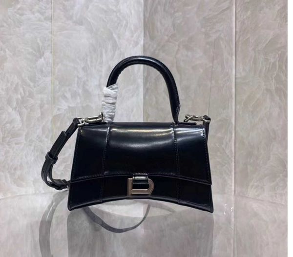 

shoulder bags hourglass bag handbag designerr ladies shiny crocodile embossed chain crossbody bag fashion leather half moon appearance 2022