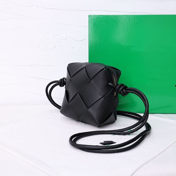 

2023 lingge genuine leather crossbody bag spring/summer small bag cassette woven box bag small square bag for women