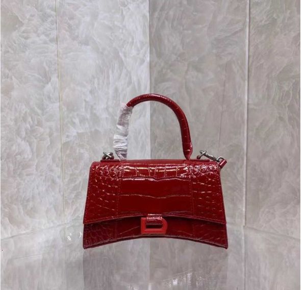 

shoulder bags hourglass bag handbag designer ladies shiny crocodile embossed chain crossbody bag fashion leather half moon appearance 2022t