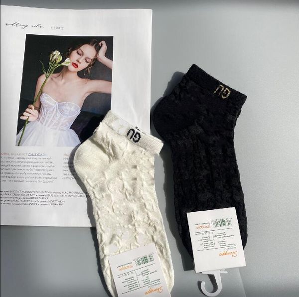 

designer gu letter low-cut socks for men women spring summer breathable black white short socks unisex