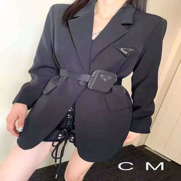 

luxury designer's new men's and women's short sleeved sportswear set shirt 2023 spring wear new triangle label french minorit, White;black