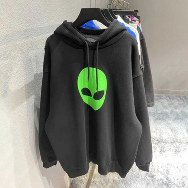 

2023 new designer womens t shirt high-end shirt couple alien print hooded pullover, Black