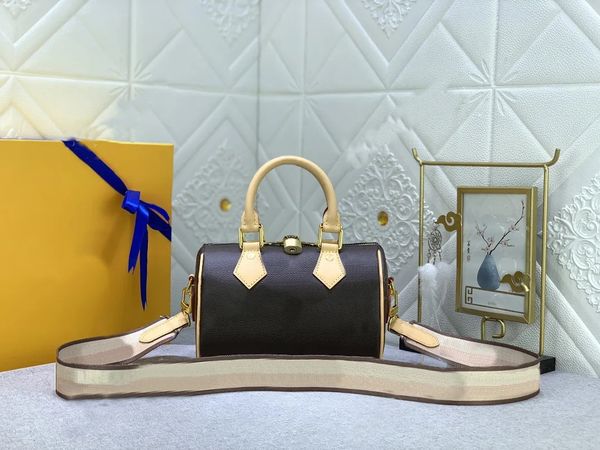 

2023classic vintage 20 handbags canvas cow leather crossbody travel bags luxury designer shoulder totes duffel women men handbags m46222