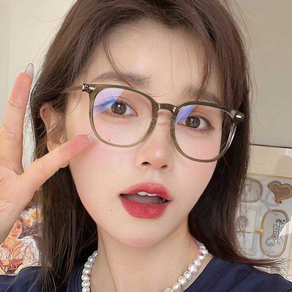 

cold brown beige nail glasses korean fashion simple plain for bare face