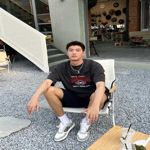 

2023 new designer womens t shirt high-end family sports jersey embroidery band wash water black t-shirt loose sleeve unisex, White;black