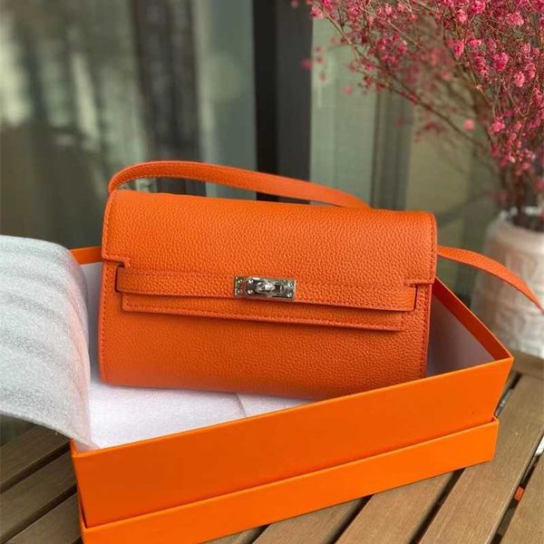 

bag women's 2023 spring new fashion simple leather palm pattern minority lock buckle one shoulder crossbody small