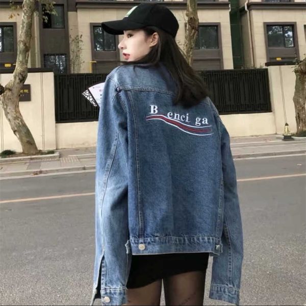 

2023 new women's tshirt shirt edition early spring house coke embroidered denim jacket, Black;brown