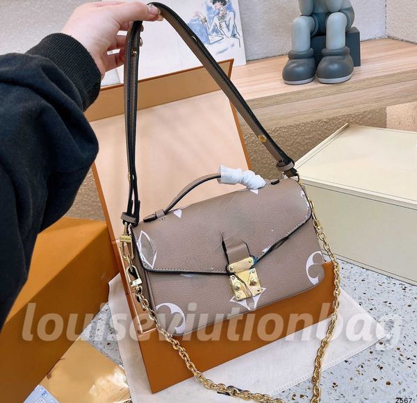 

luxurys designers bag embossing flower pochette women handbag messenger bags genuine leather metis elegant womens shoulder crossbody bag 103