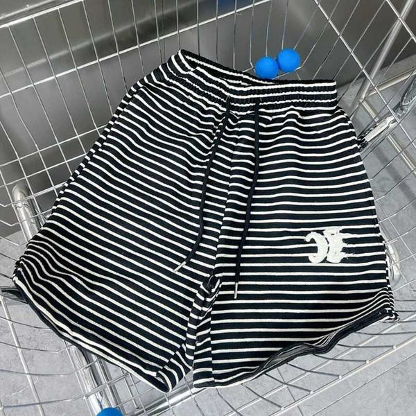 

2023 new women's tshirt shirt net red korean edition east gate relaxed casual triumph towel embroidery slouchy striped pants shorts, White;black