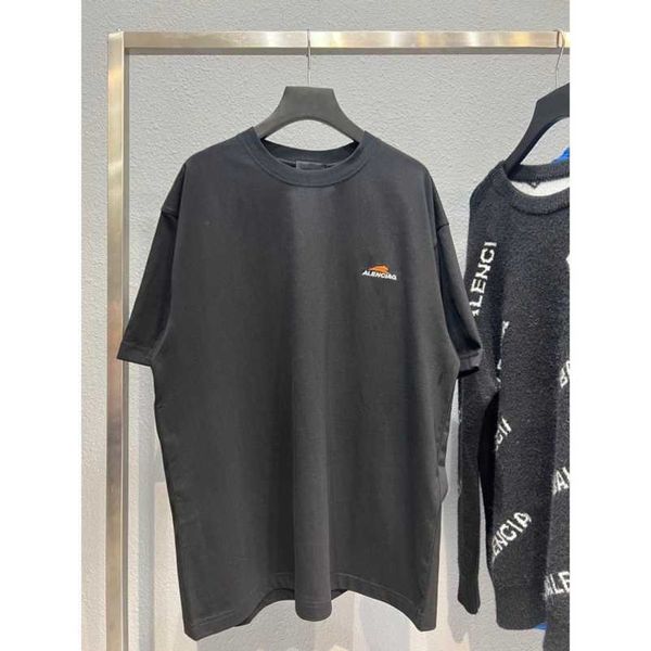 

2023 new designer womens t shirt high-end {straight} front back year of the exclusive tiger  embroidered round neck sleeve t-shirt tee men, White;black