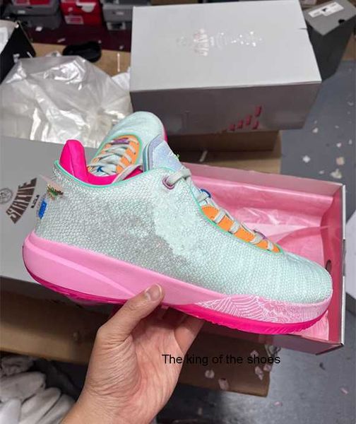 

lebrons 20 time machine men basketball shoe 2022 20s bred barely green pink purple pulse black multi-color men sneakers with box size 40-462