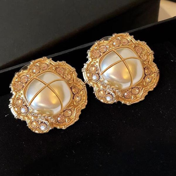

designer earrings luxury brand earrings sunflower pearl stud earrings 925 sterling silver pin princess gift party engagement ceremony, Golden;silver