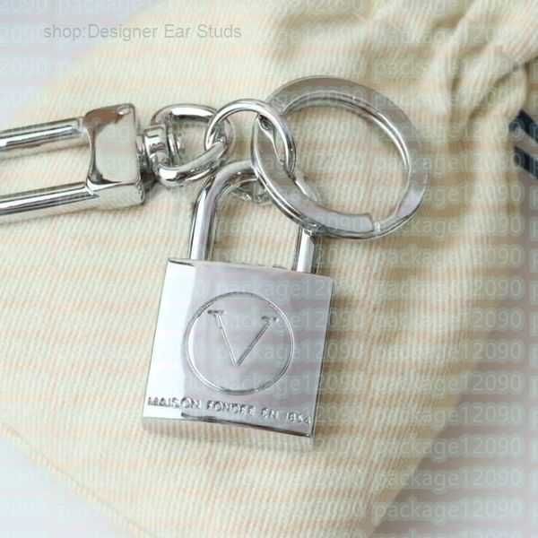 

keychains 2023 fashion metal chain buckle ss23 car design electronic wallets men pendants 4 vqut, Silver