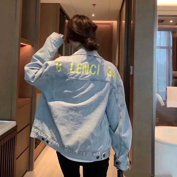 

2023 new women's tshirt shirt version early spring family fluorescent yellow letter embroidery denim jacket, Black;brown