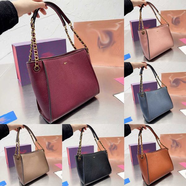 

totes tbbag the tote bag womens designer bag leather shopper hardware hollow logo luxurys handbag 6 colors crossbody woman purse wallet 2211