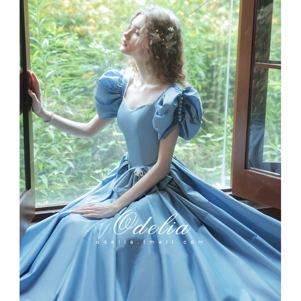 

blue celebrity dress satin a line puff sleeves square collar pearl bow beading pleated princess elegant evening party prom gown, Black;red