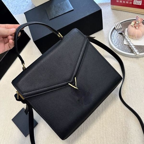 

designer tote bag handbags shoulder bag fashion bag cassandra messenger bag flip handbag envelope bag chain bag quilted women one shoulder c