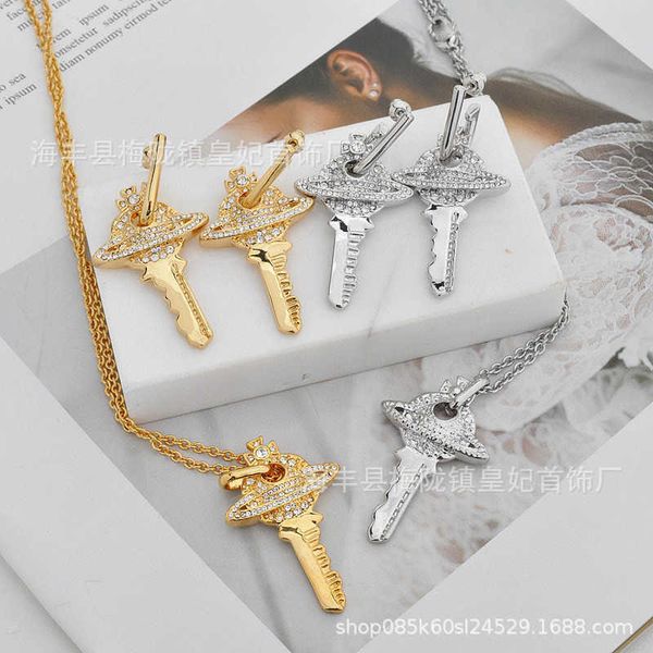 

empress dowager vivian new simple online red key saturn couple necklace girl, Silver