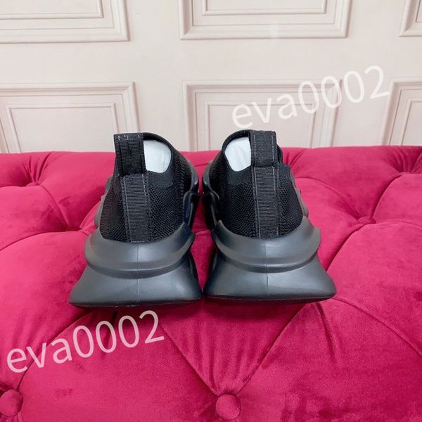 

new casual fashion shoe designer men woman luxury colors and styles breathable designer massage outdoor air sports trainers shoes fengda1 23, Black