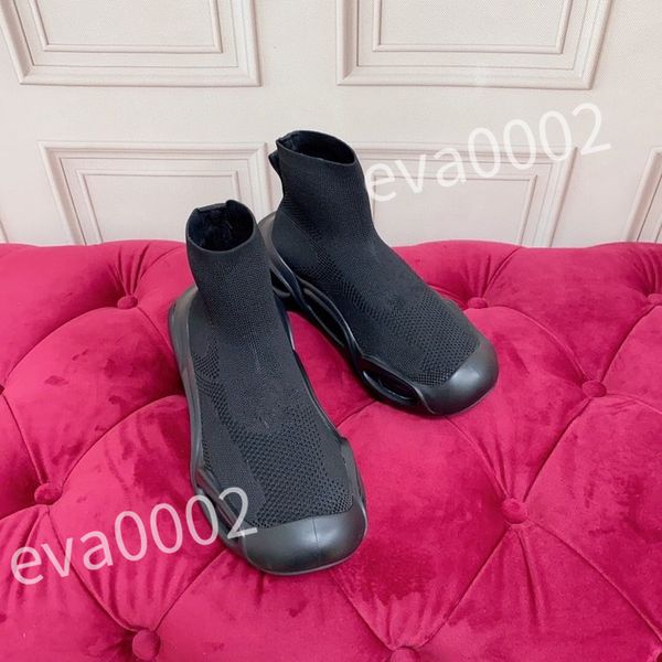 

2023 luxury fashion shoe designer men woman luxury colors and styles breathable designer massage outdoor air sports trainers shoes fengda1 2, Black