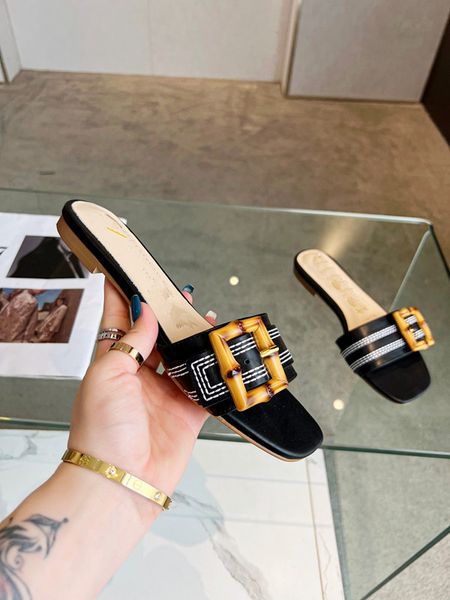 

designer sandals slippers beach classic flat sandal luxury summer lady leather flip flops men women, Black